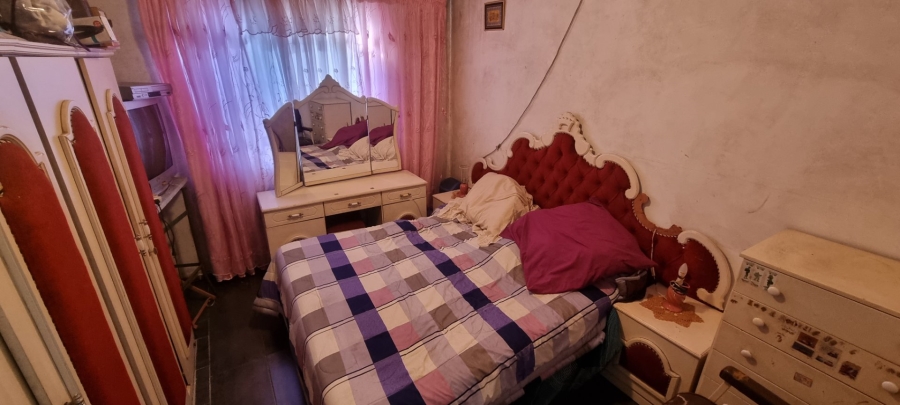 4 Bedroom Property for Sale in Silvertown Western Cape